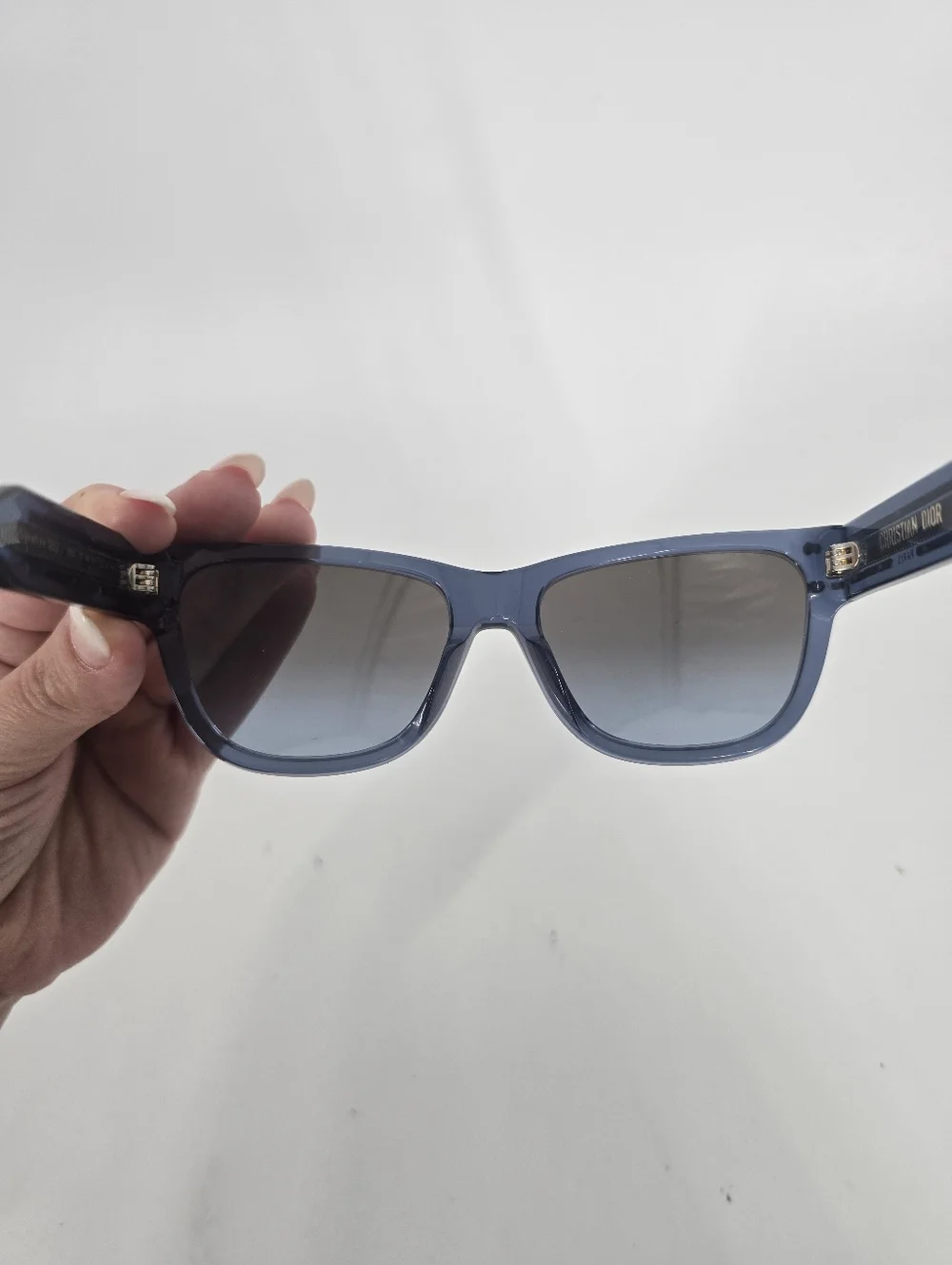 Dior DiorSignature S6U Butterfly Sunglasses in Translucent Blue Gradient - Picture 9 of 10
